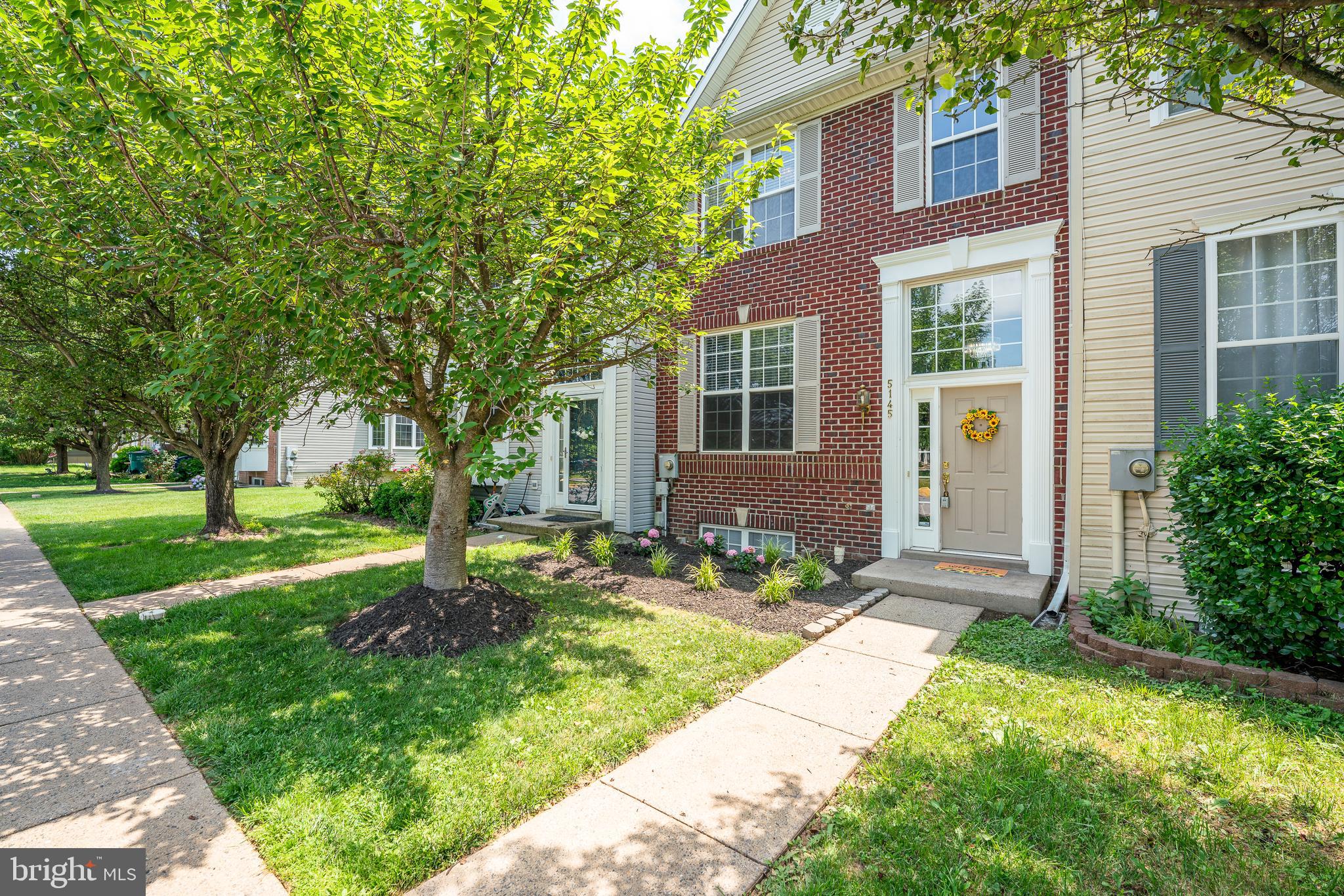 WELLINGTON TRACE - Residential