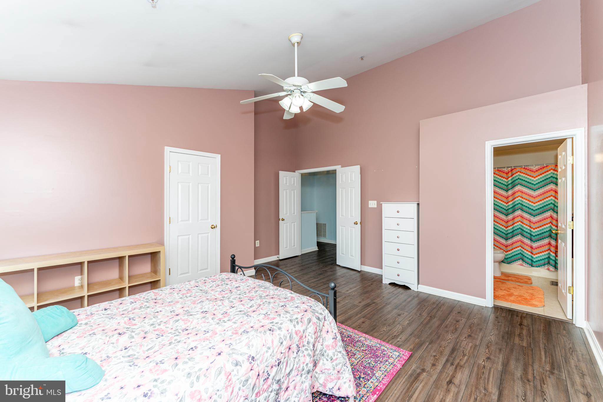 WELLINGTON TRACE - Residential