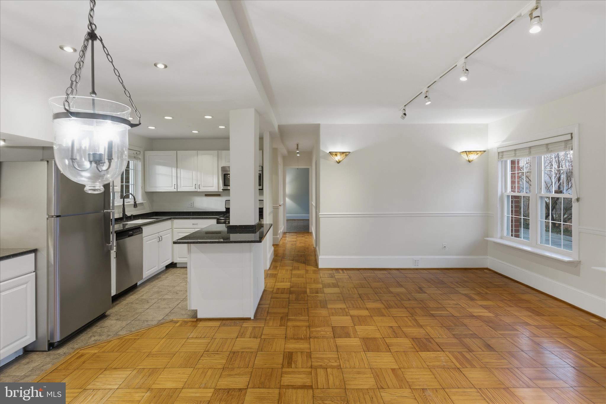 3225 RAVENSWORTH PLACE