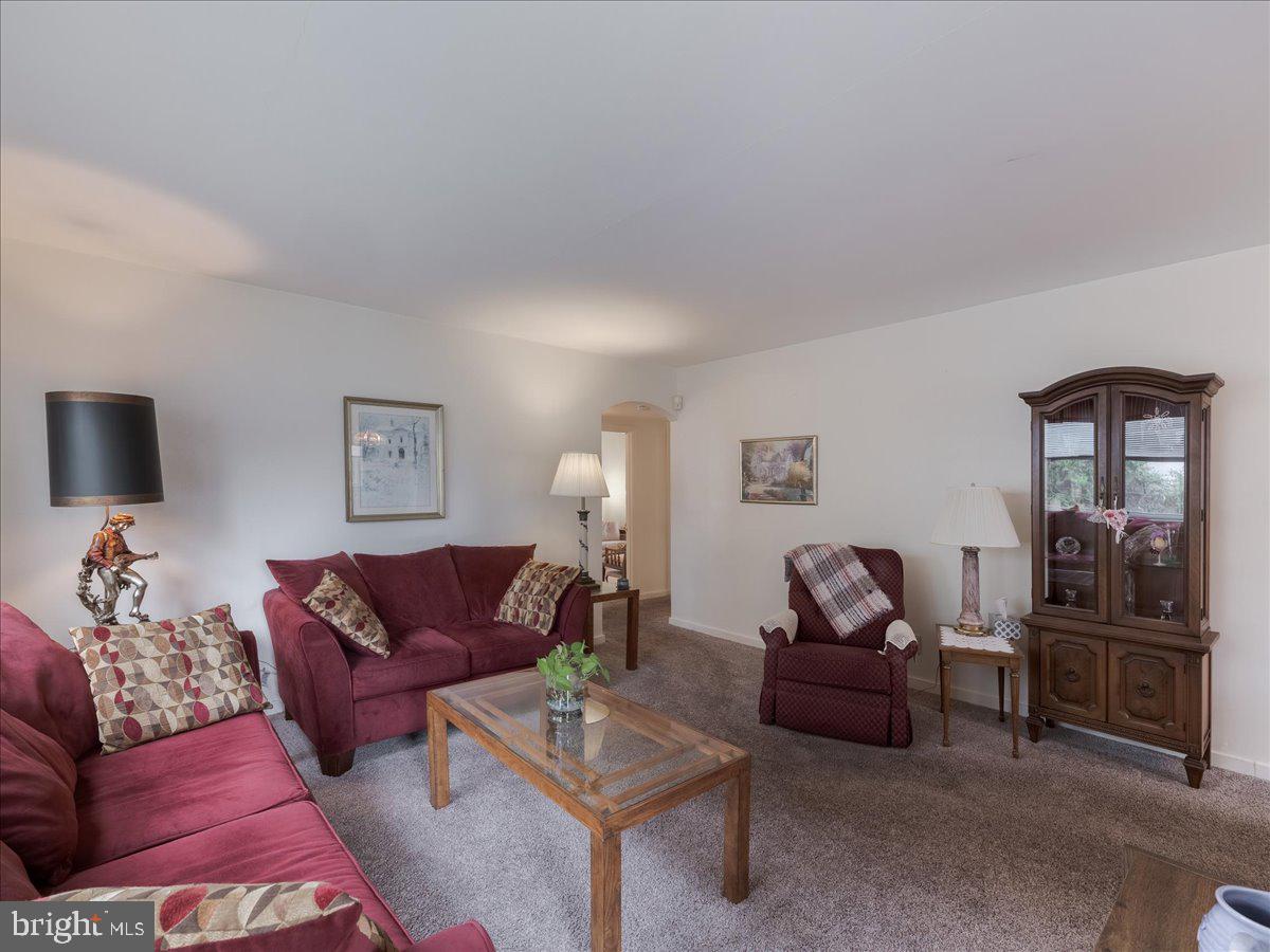 ACADEMY GARDENS - Residential