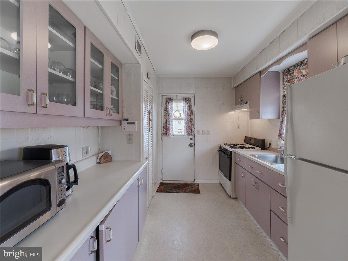 ACADEMY GARDENS - Residential