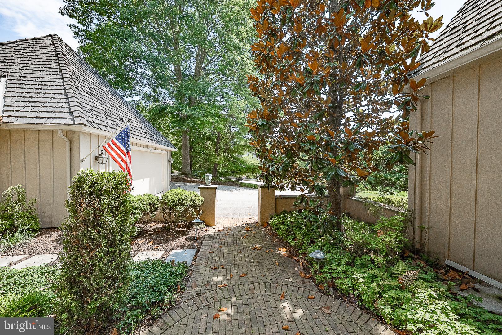 1241 DENBIGH LANE