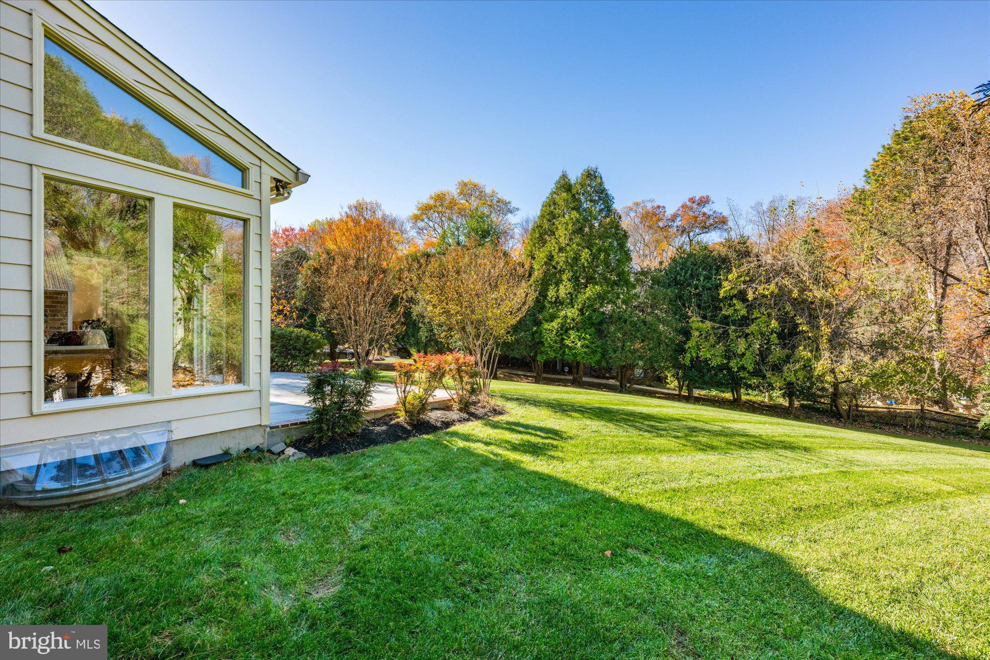 MCLEAN ESTATES - Residential