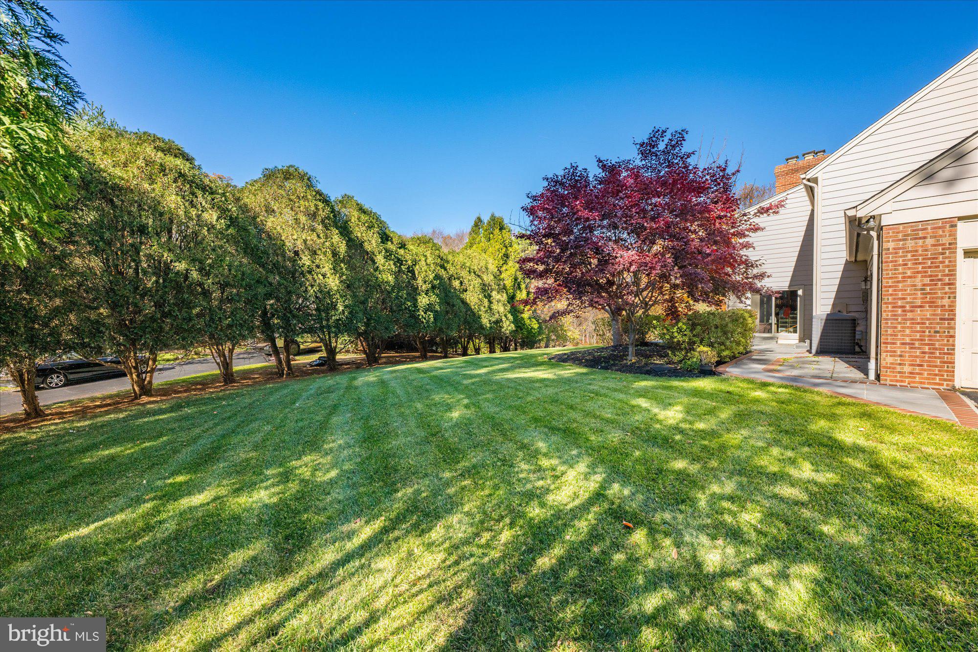 MCLEAN ESTATES - Residential