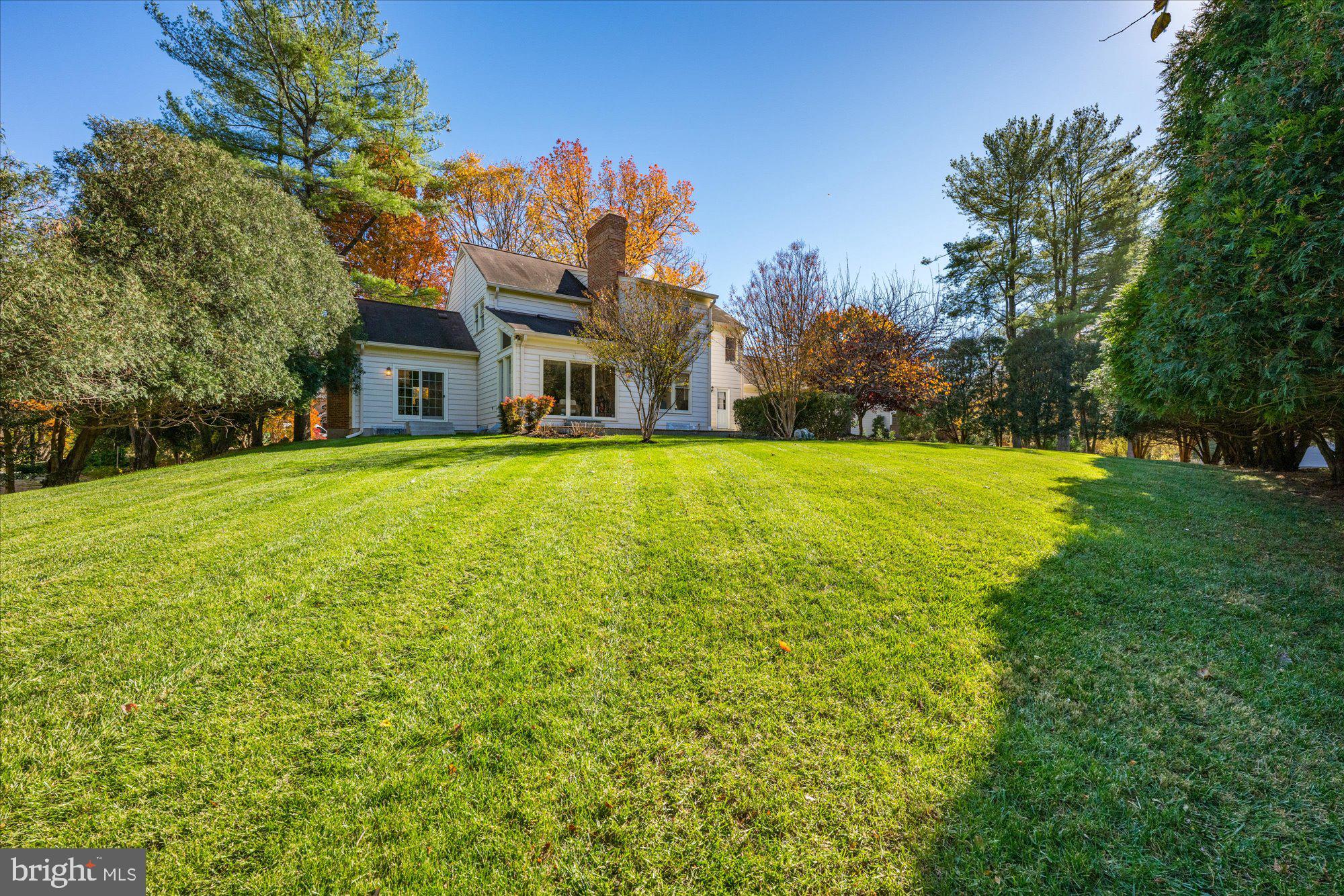 8426 HOLLY LEAF DRIVE