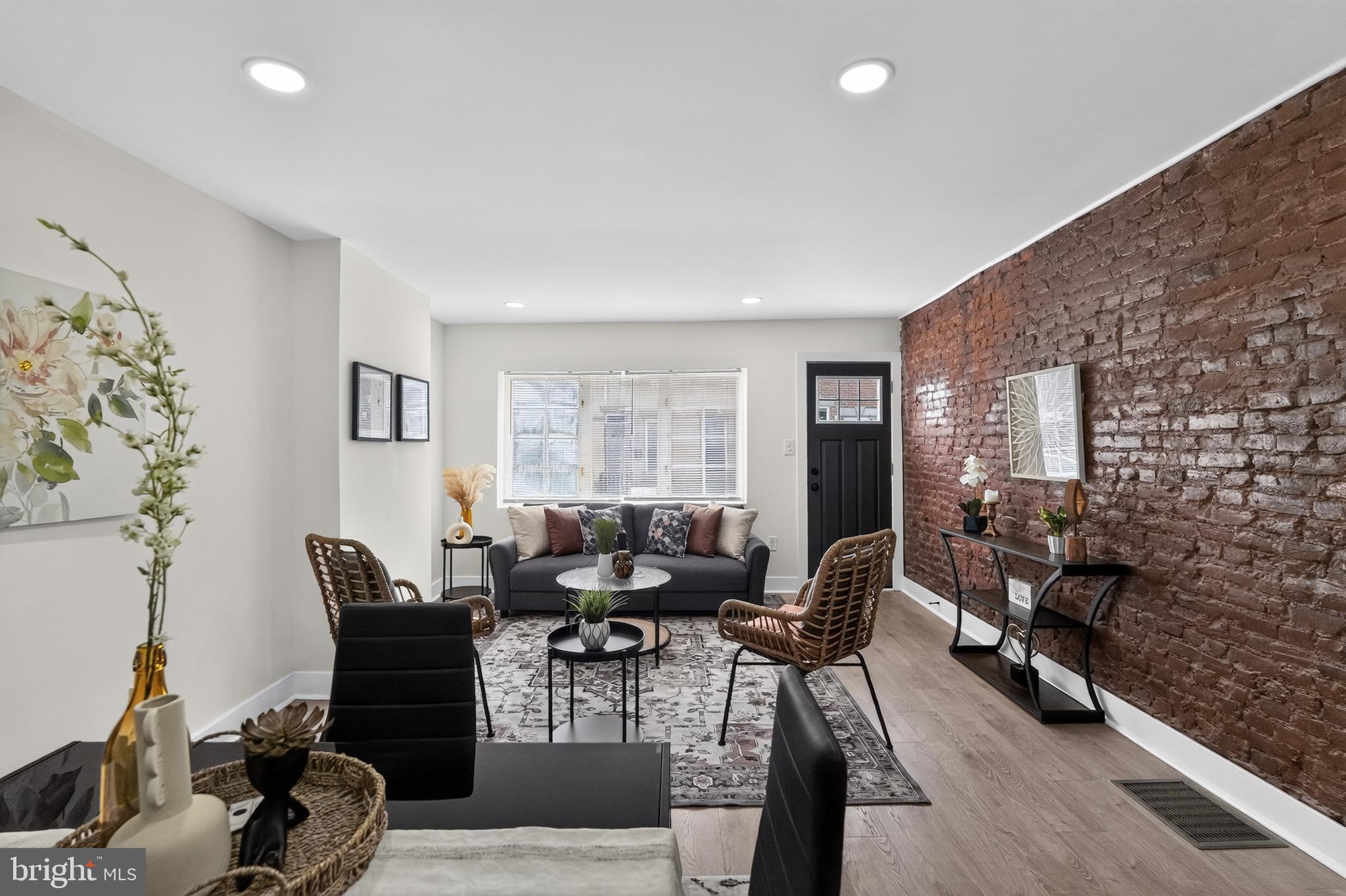 2019 MANTON STREET