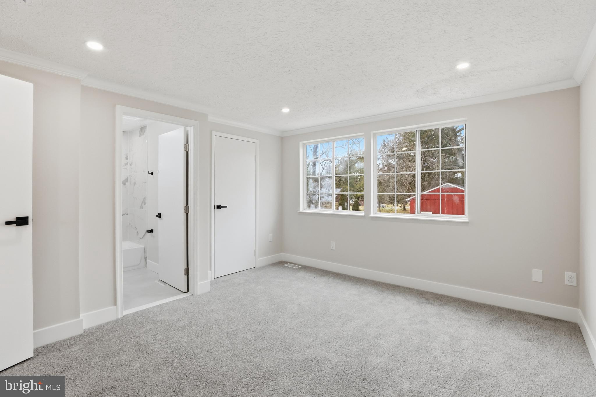 DAMASCUS MANOR - Residential