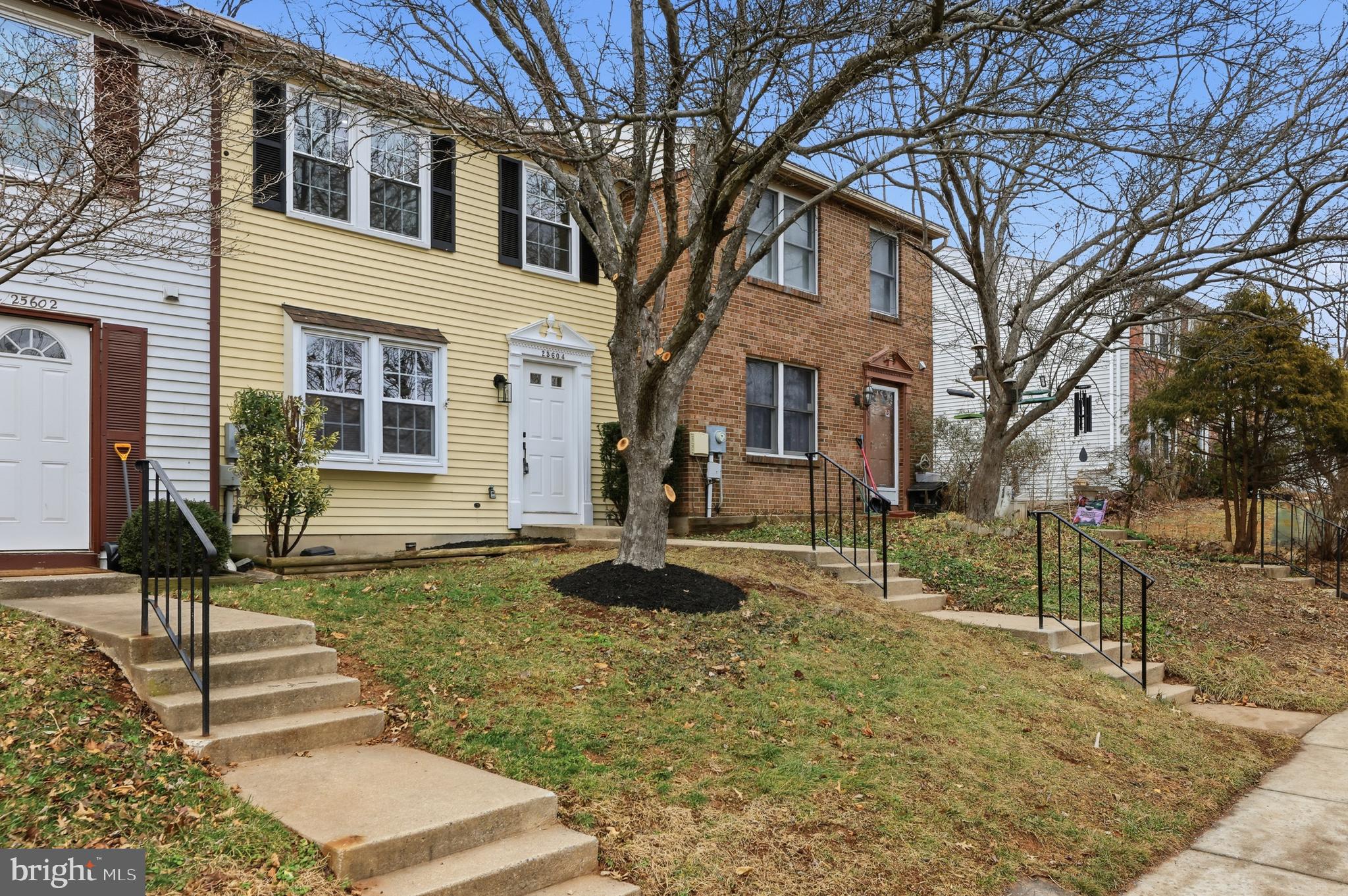 DAMASCUS MANOR - Residential