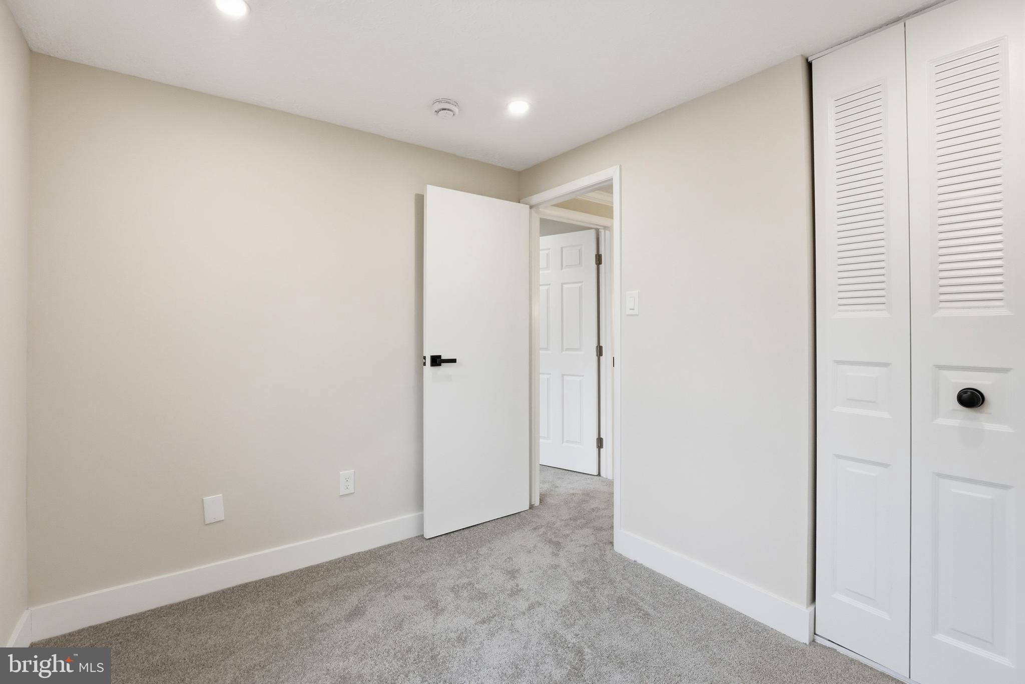 DAMASCUS MANOR - Residential