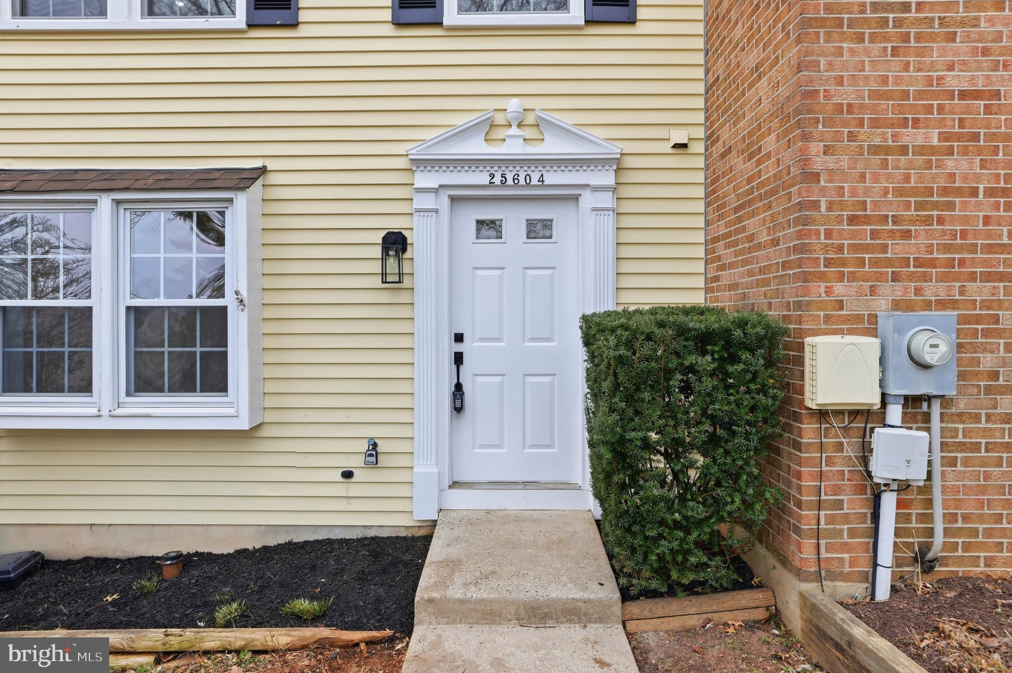 DAMASCUS MANOR - Residential