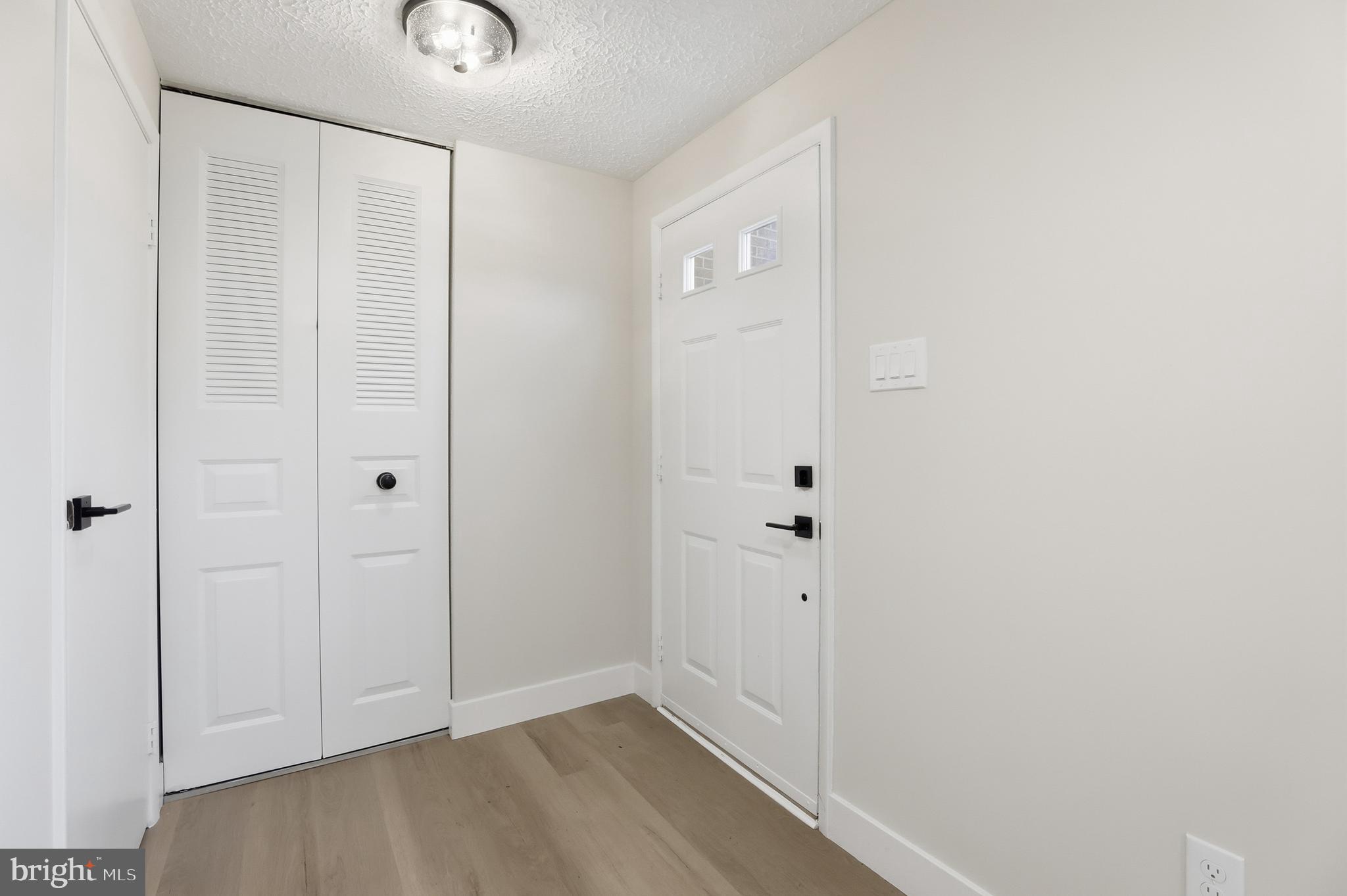 DAMASCUS MANOR - Residential