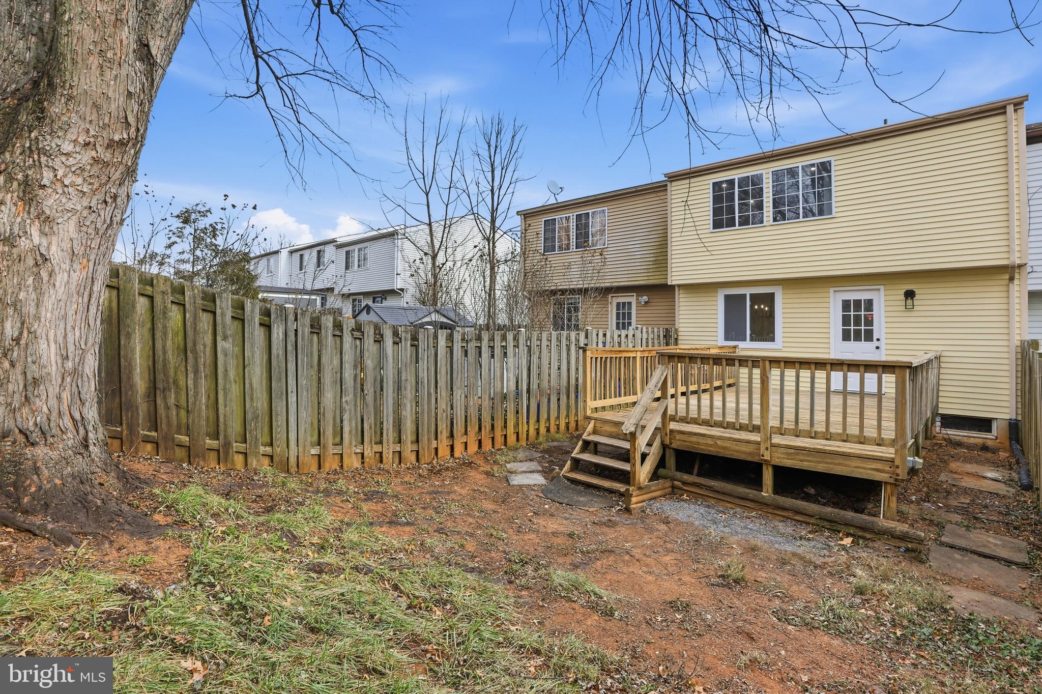 DAMASCUS MANOR - Residential