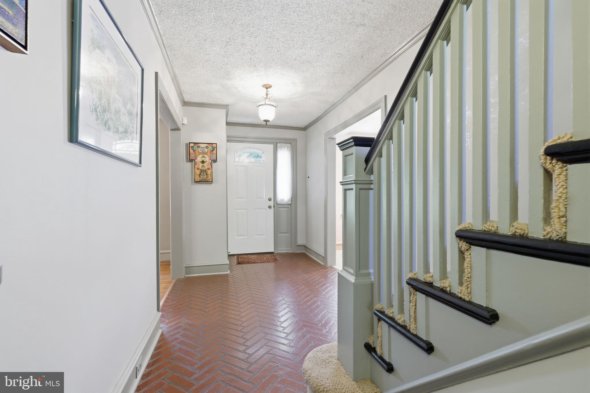 8210 FAIRVIEW ROAD