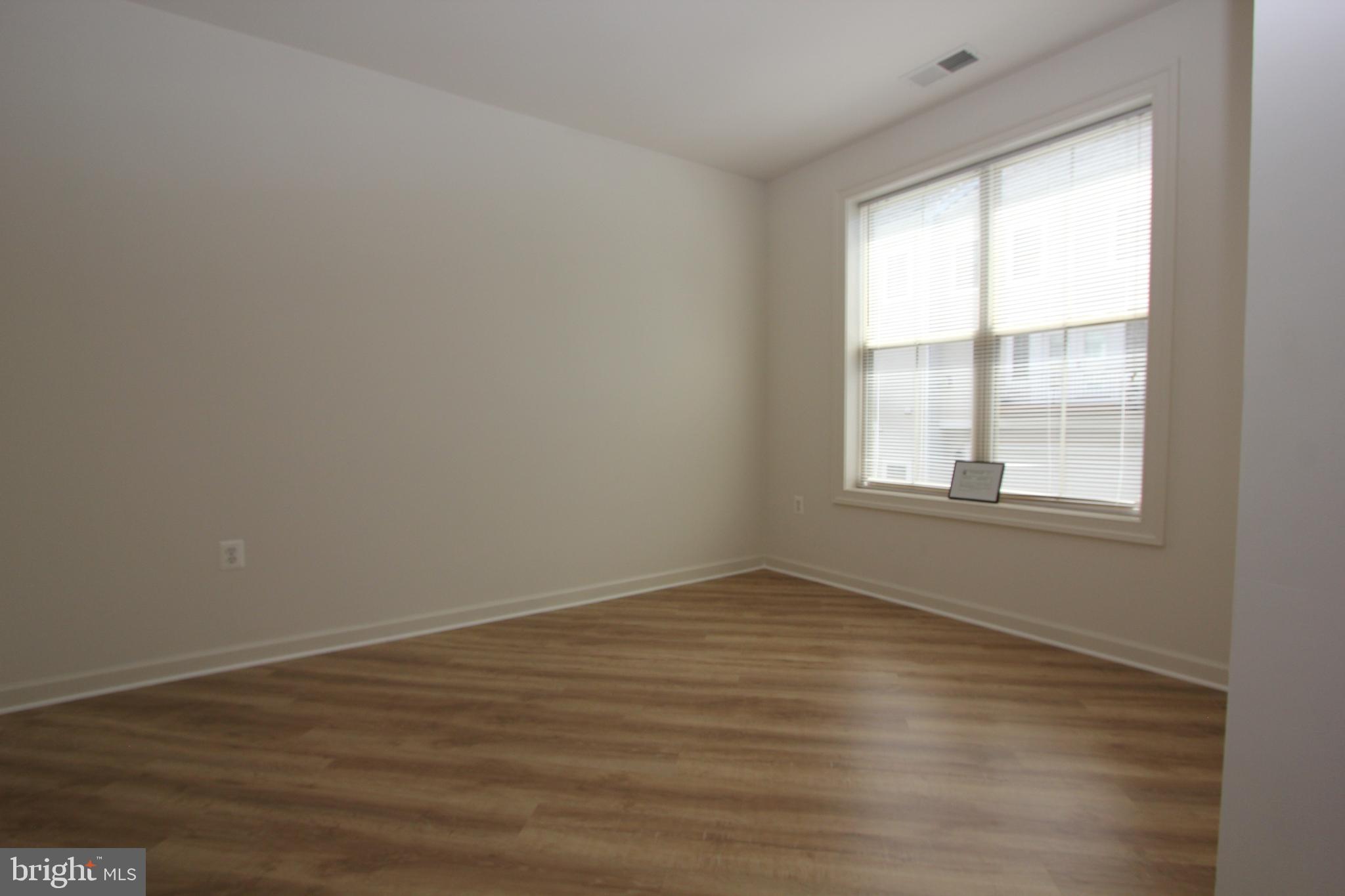 HARBOR POINT WEST CONDO - Residential