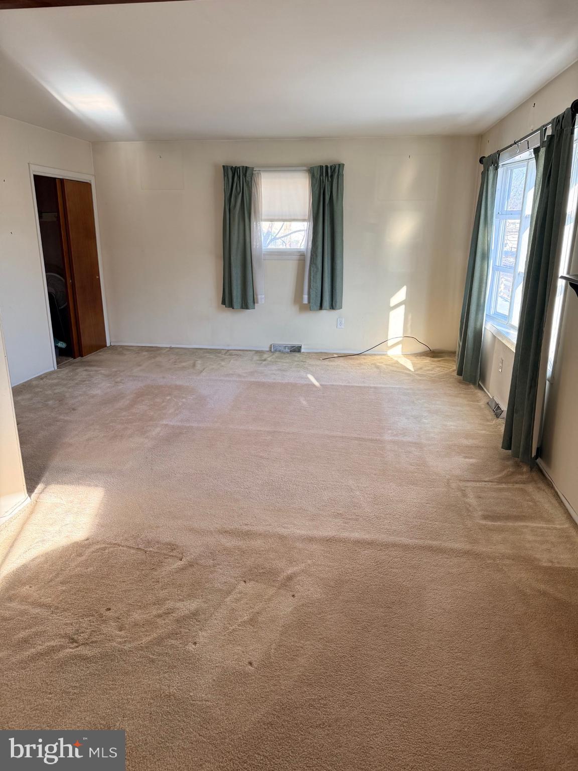 WILLOW GROVE - Residential