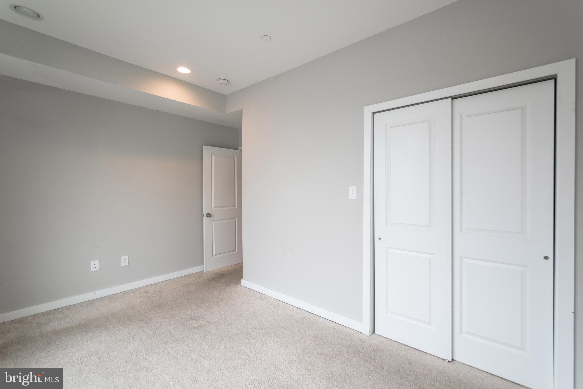 EAST KENSINGTON - Residential Lease