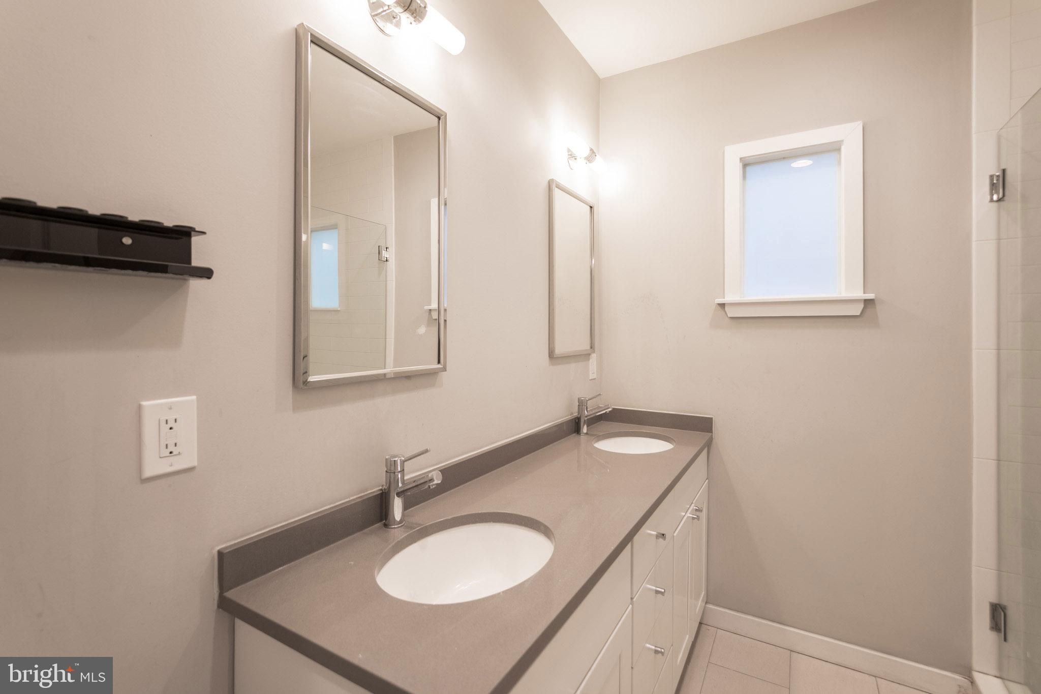 EAST KENSINGTON - Residential Lease