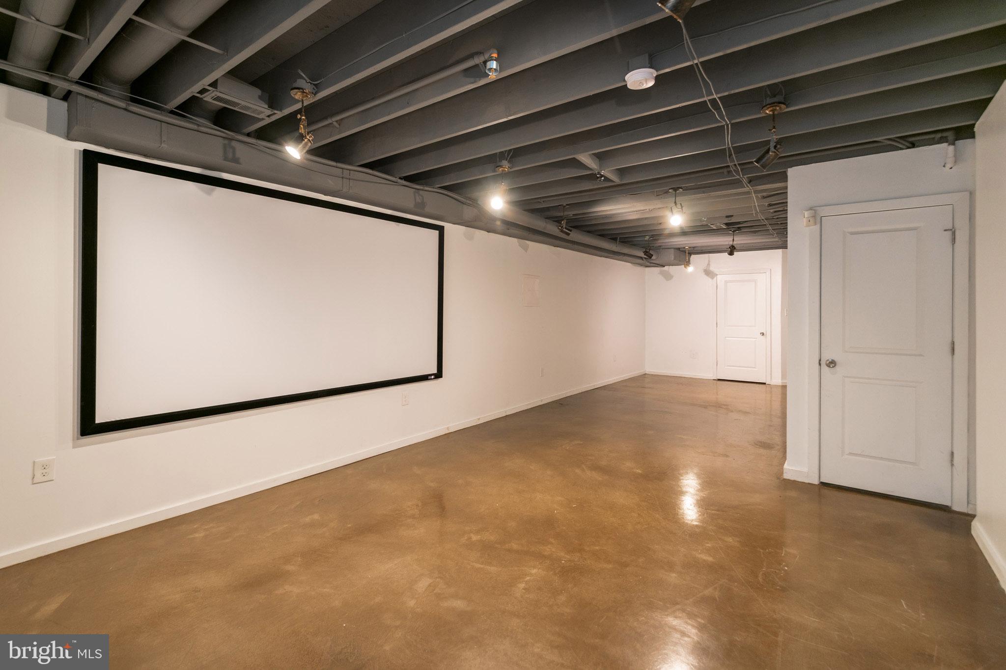 EAST KENSINGTON - Residential Lease