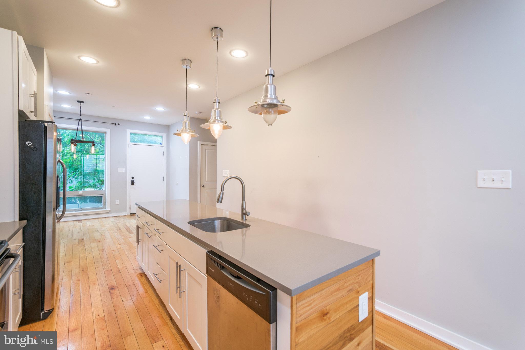 EAST KENSINGTON - Residential Lease