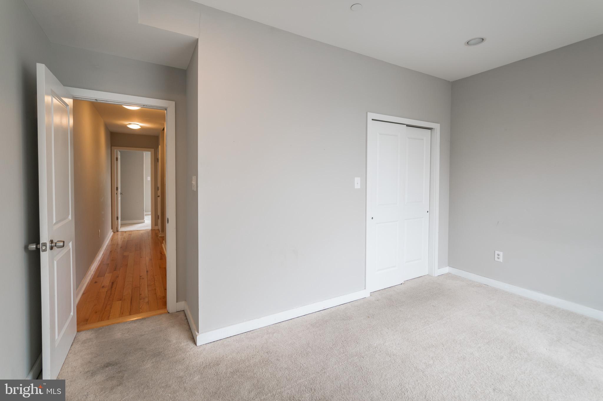 EAST KENSINGTON - Residential Lease