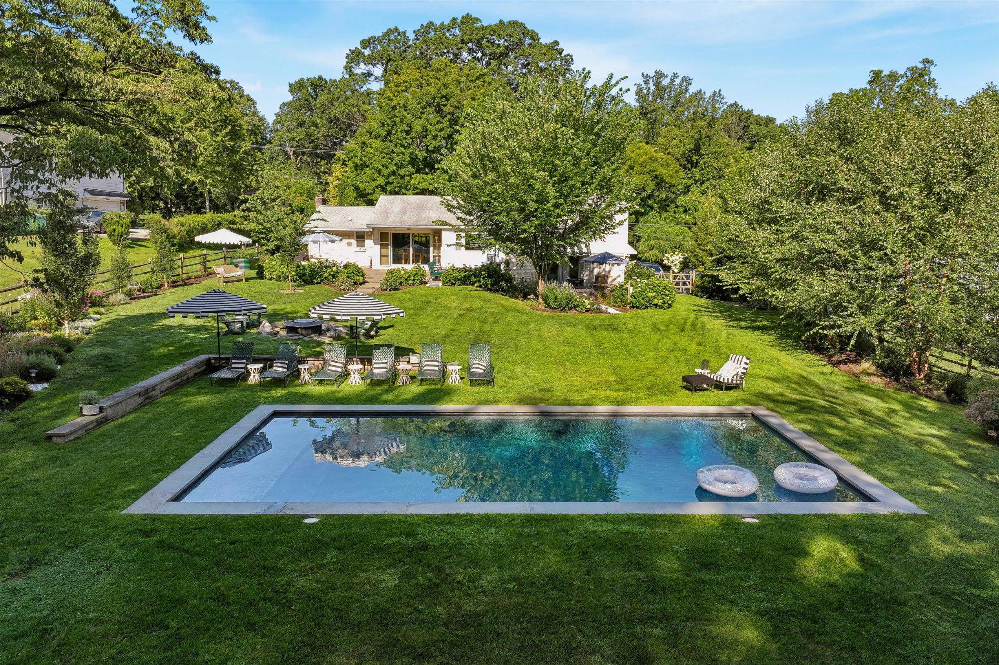 341 SPRAGUE ROAD