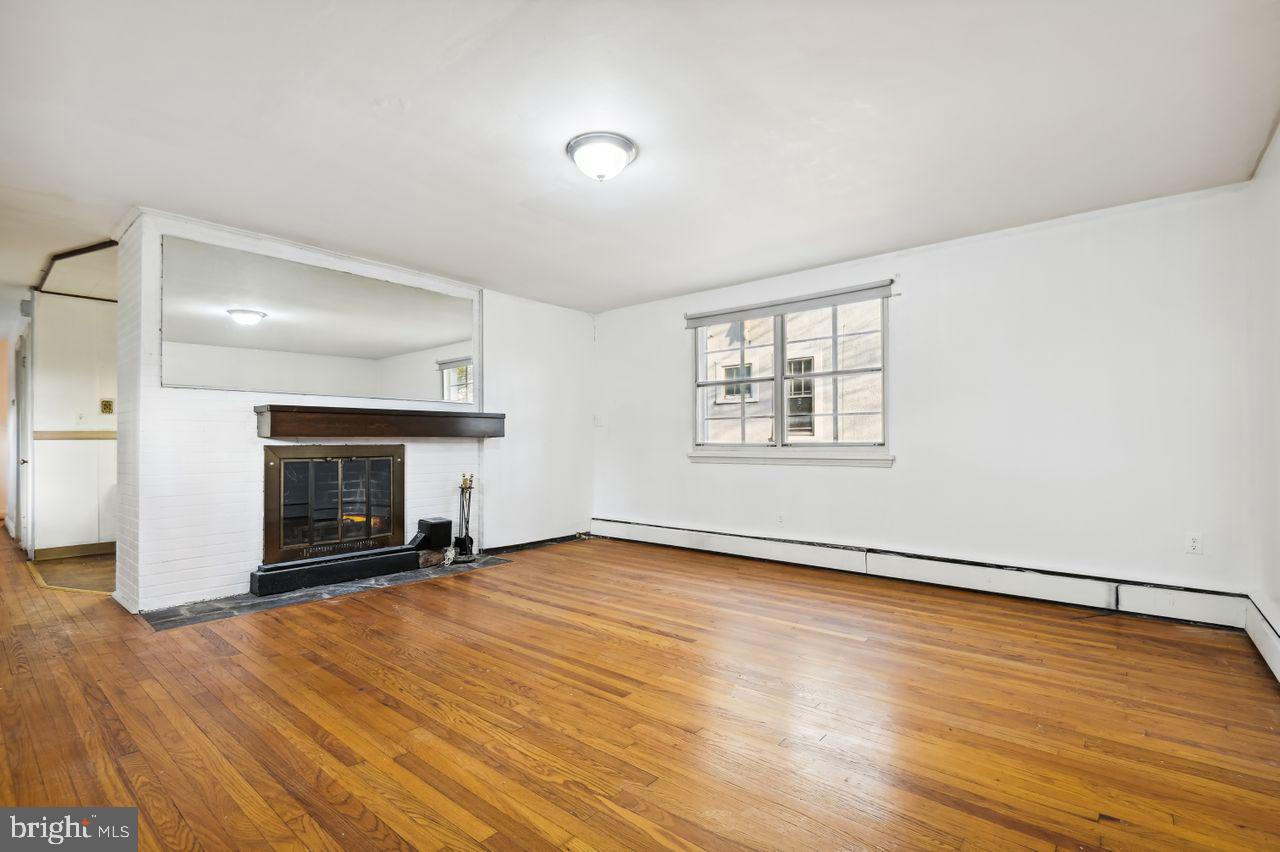 HAMILTON HILLS - Residential Income