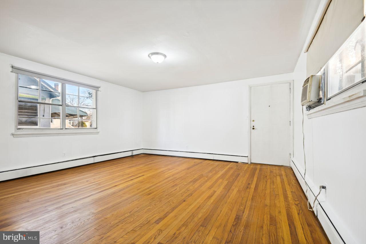 HAMILTON HILLS - Residential Income