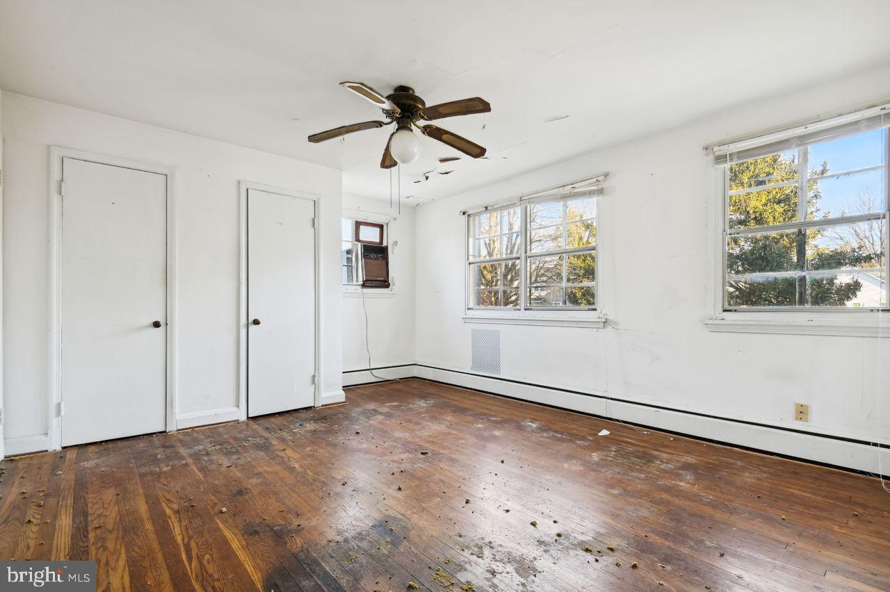 HAMILTON HILLS - Residential Income