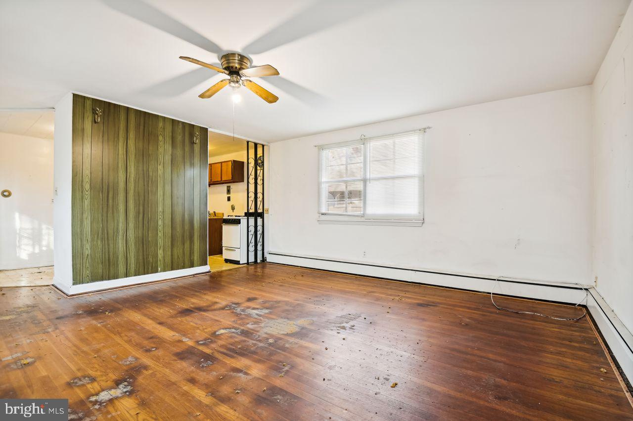 HAMILTON HILLS - Residential Income