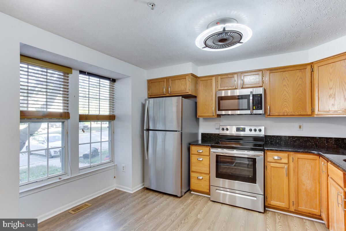 CHESAPEAKE LIGHTHOUSE - Residential