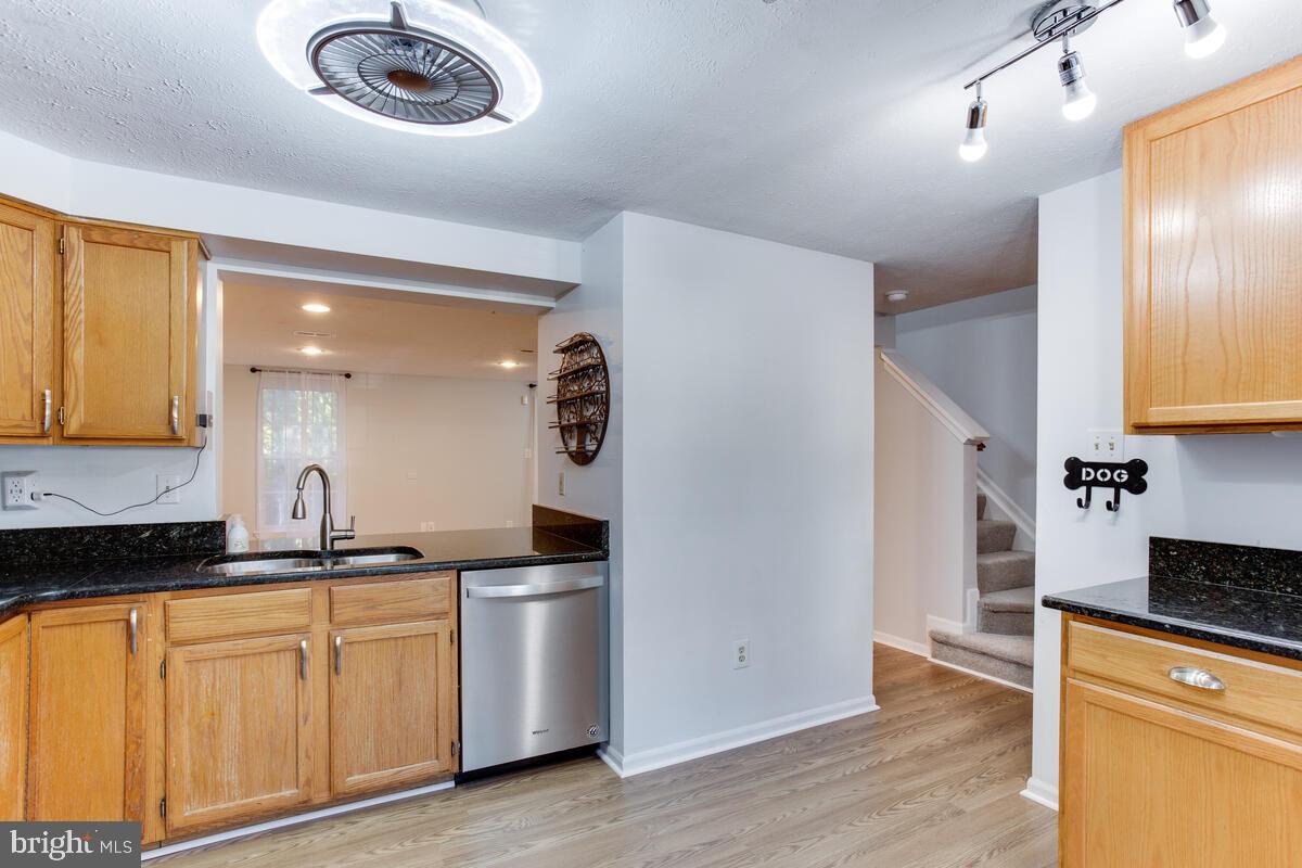 CHESAPEAKE LIGHTHOUSE - Residential