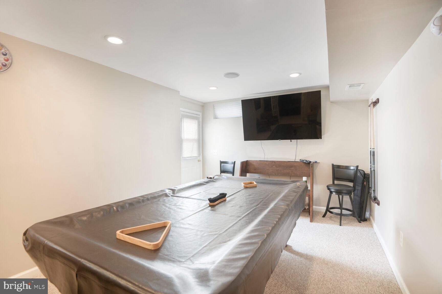 SHEFFIELD - Residential Lease