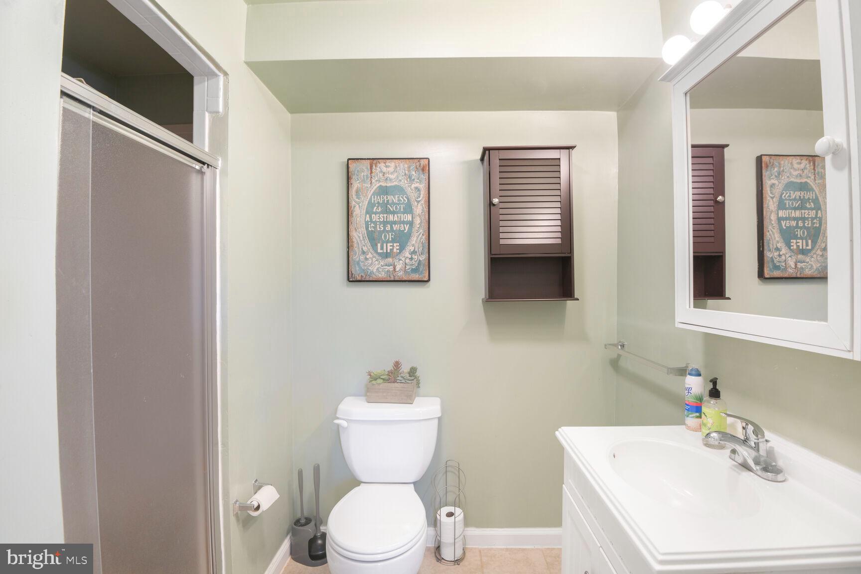 SHEFFIELD - Residential Lease