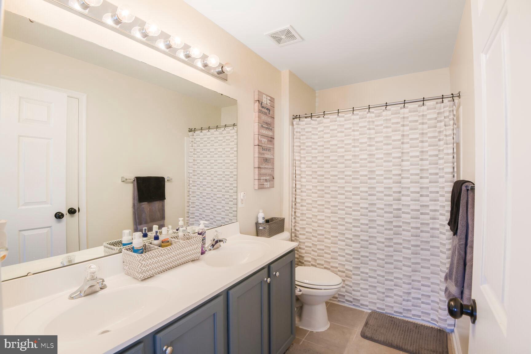 SHEFFIELD - Residential Lease