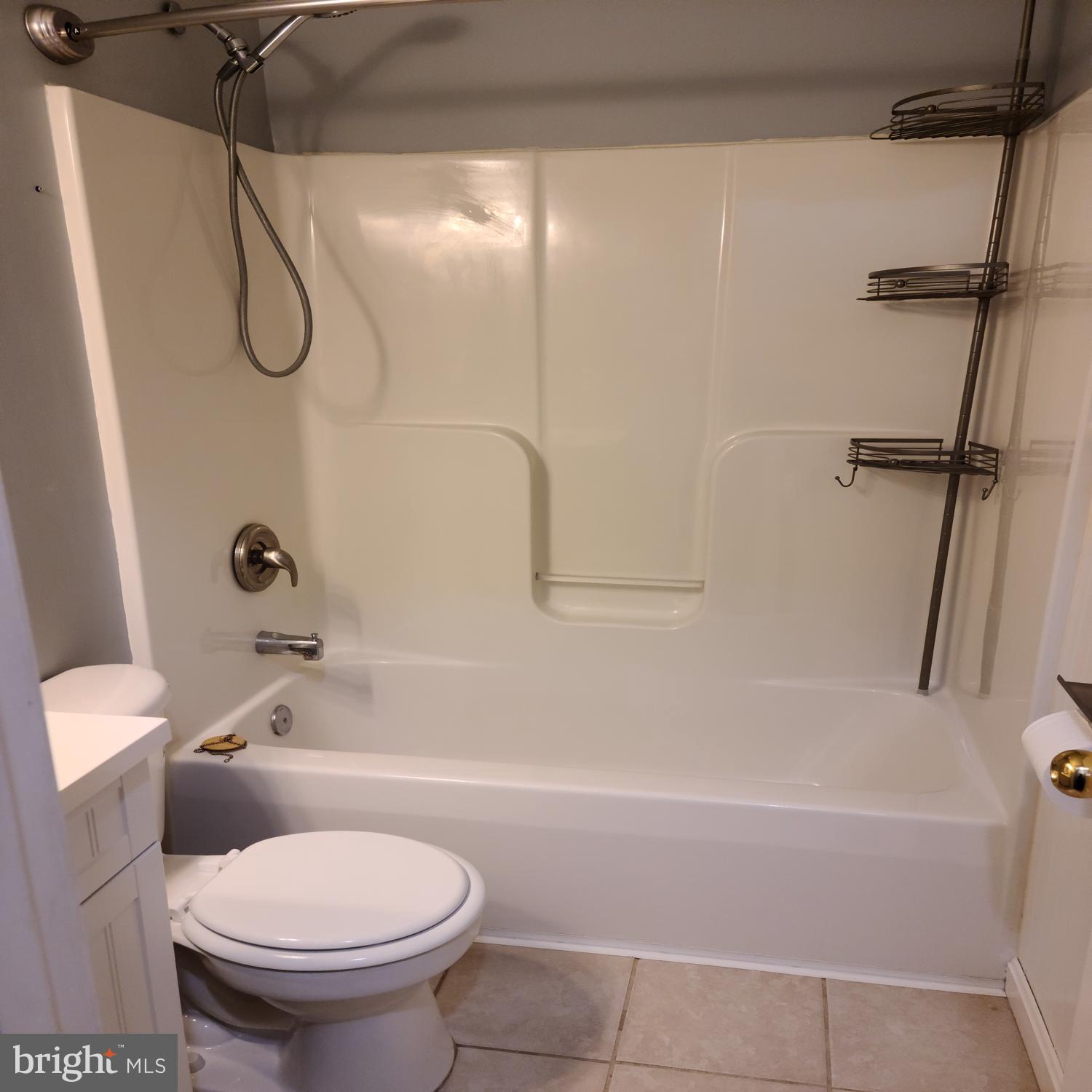 HILL VALLEY - Residential Lease