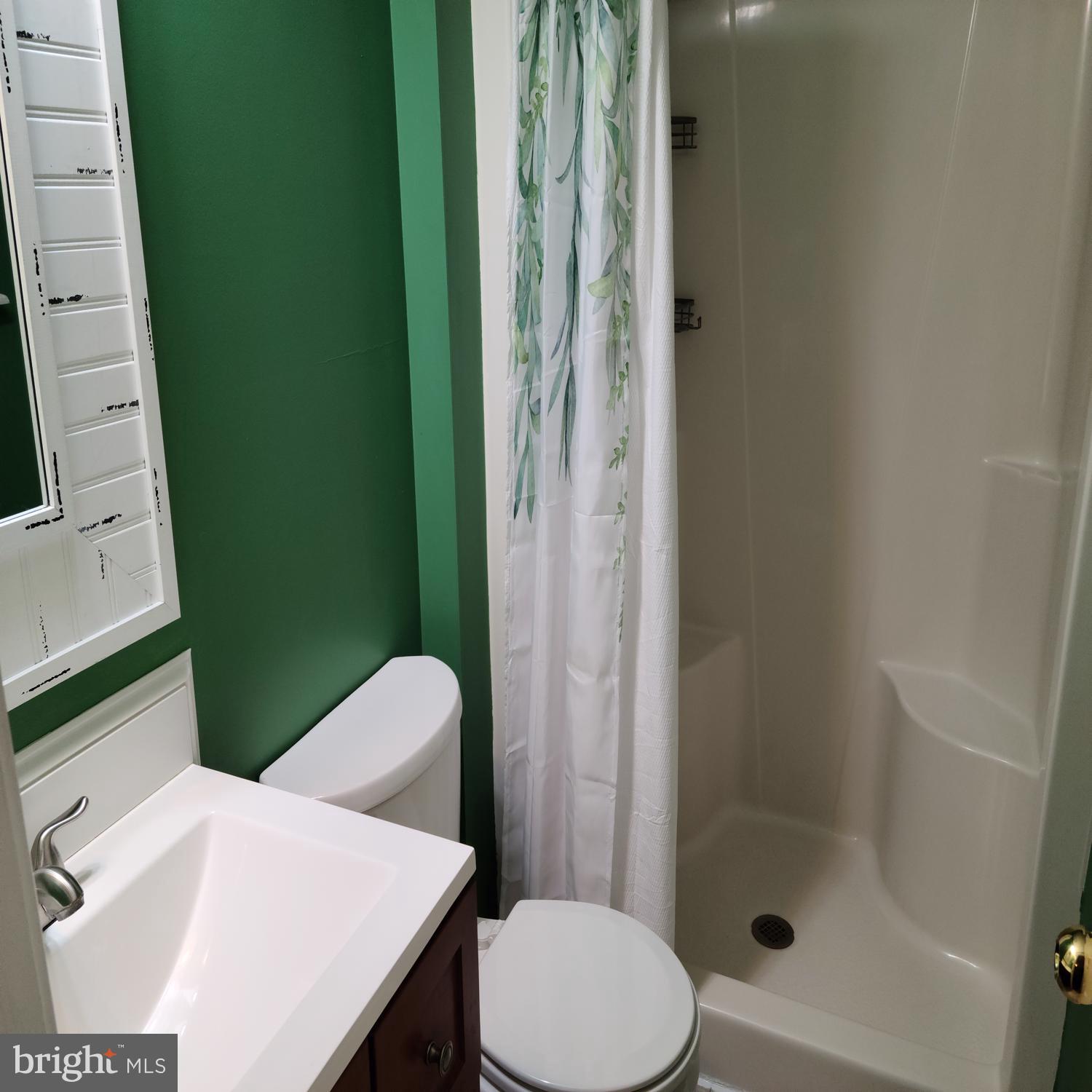 HILL VALLEY - Residential Lease