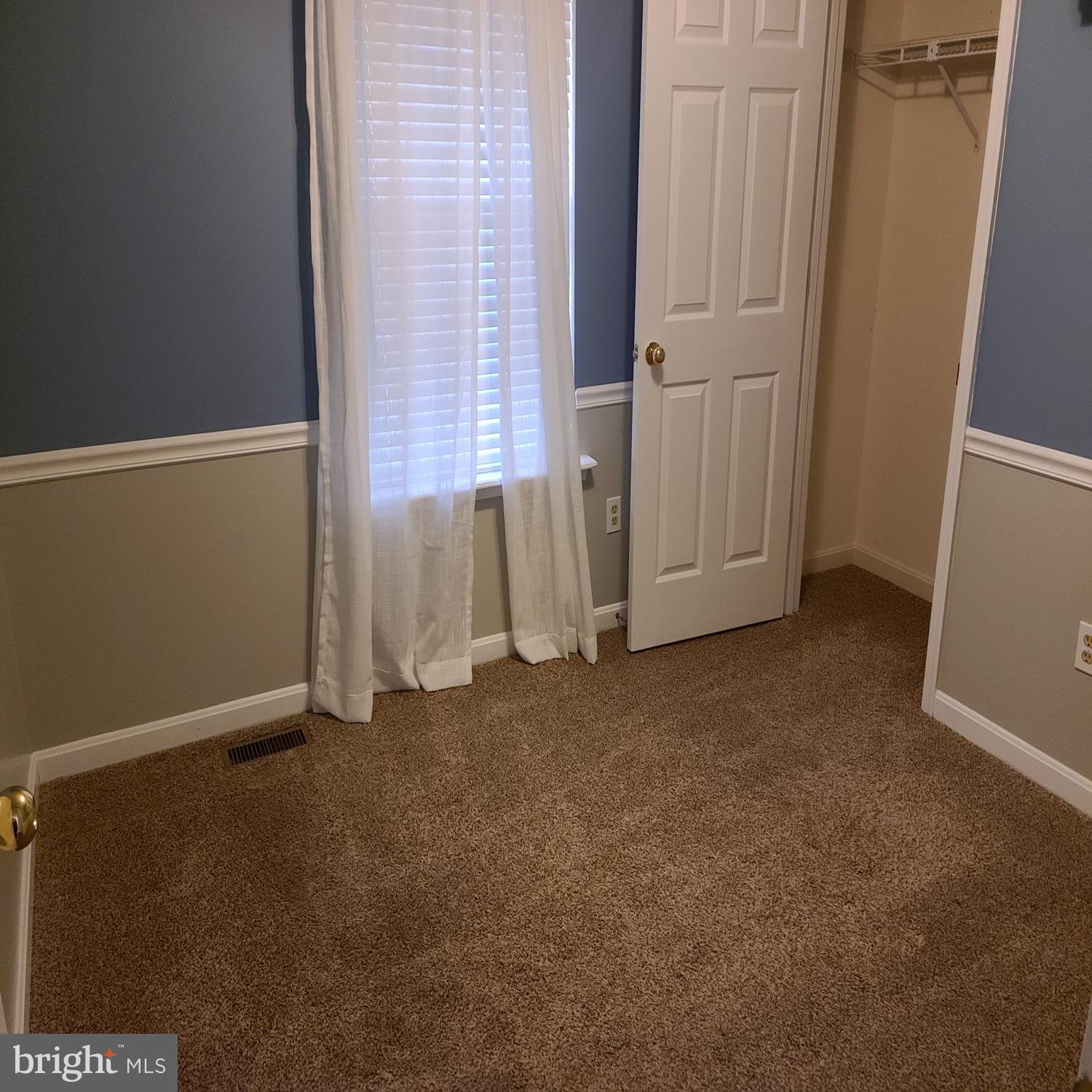 HILL VALLEY - Residential Lease