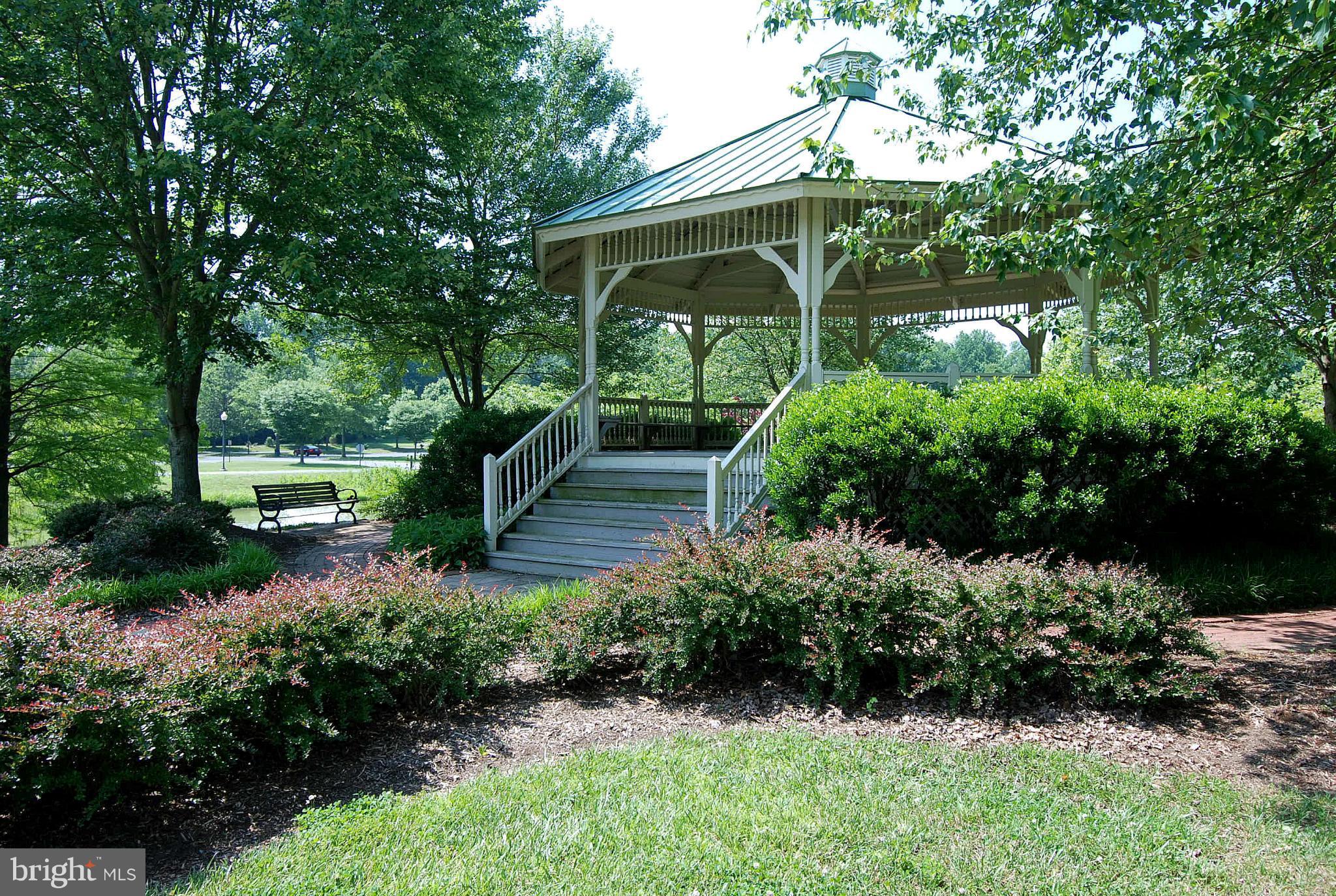 BEECHWOOD HILL - Residential