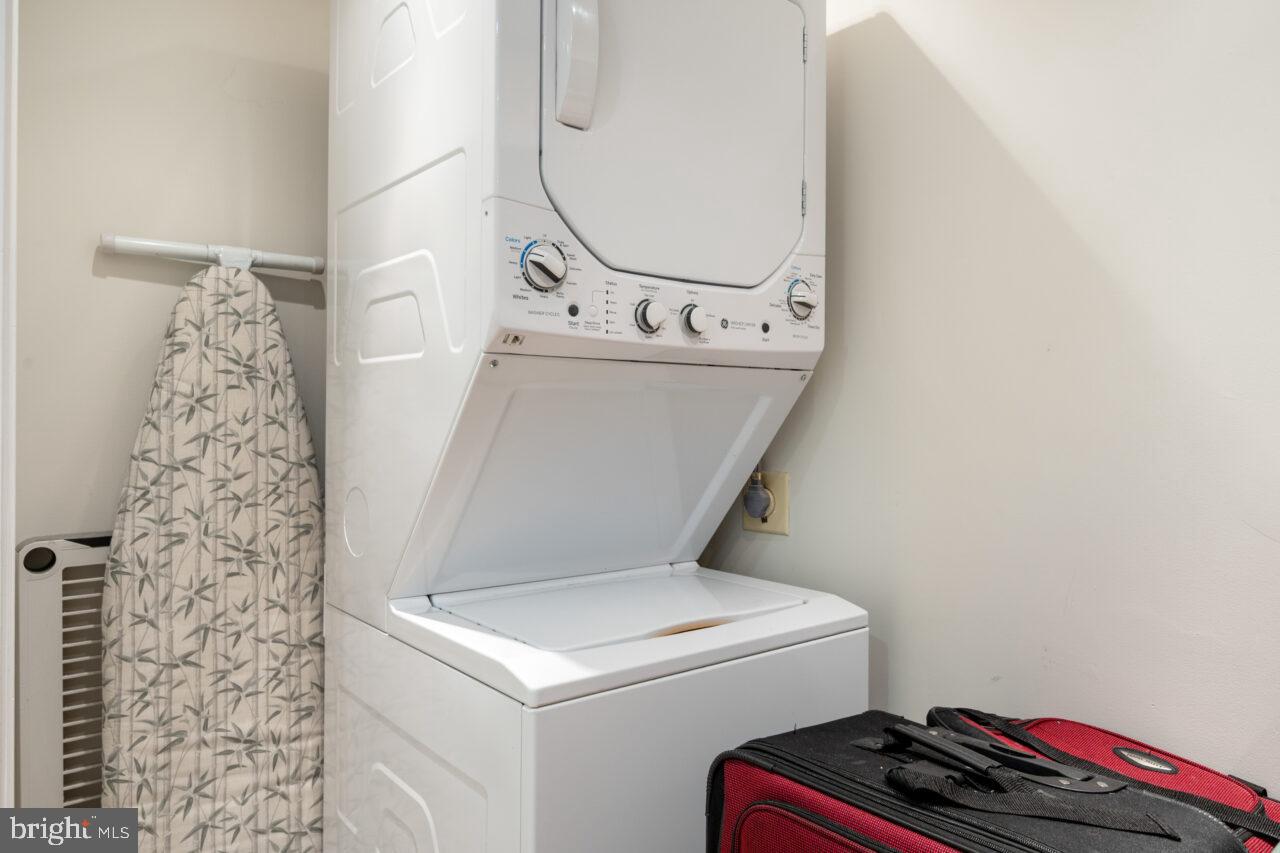 OLD TOWN ALEXANDRIA - Residential Lease