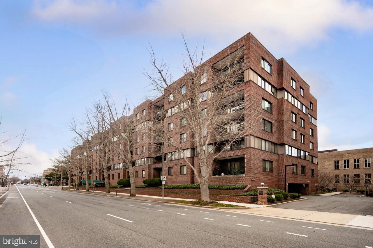 OLD TOWN ALEXANDRIA - Residential Lease