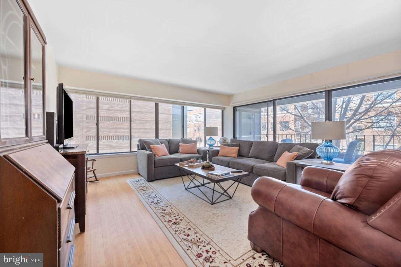 OLD TOWN ALEXANDRIA - Residential Lease