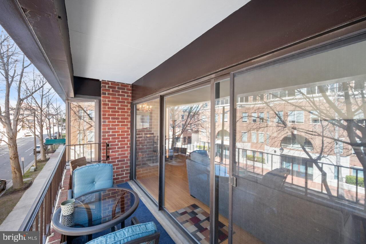 OLD TOWN ALEXANDRIA - Residential Lease