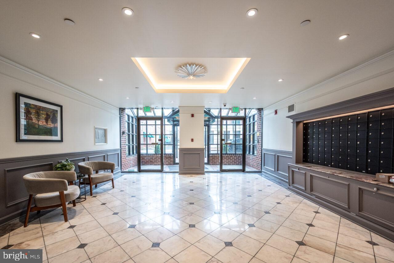 OLD TOWN ALEXANDRIA - Residential Lease