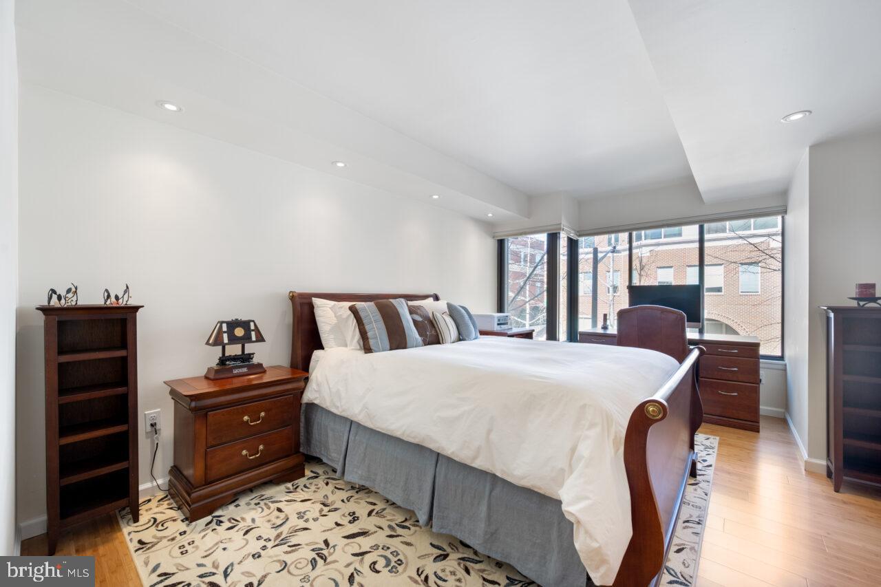 OLD TOWN ALEXANDRIA - Residential Lease