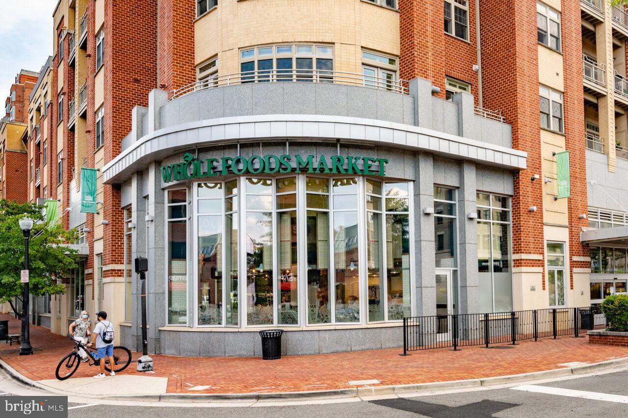 OLD TOWN ALEXANDRIA - Residential Lease