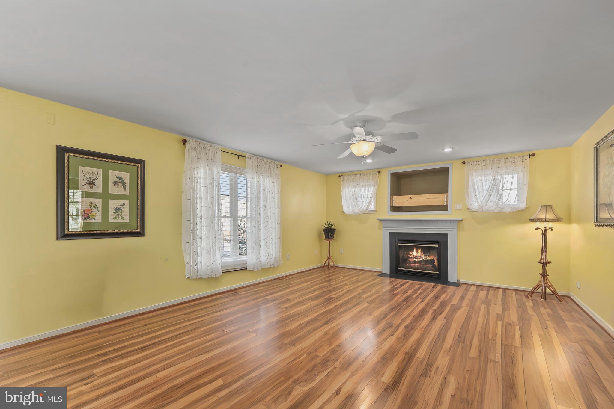 LEELAND STATION - Residential