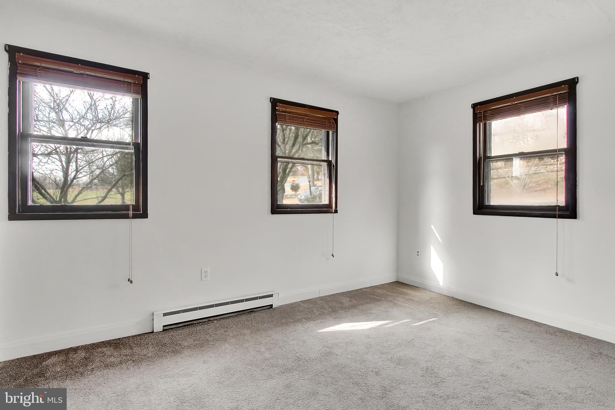 SOUTH HEIDELBERG - Residential