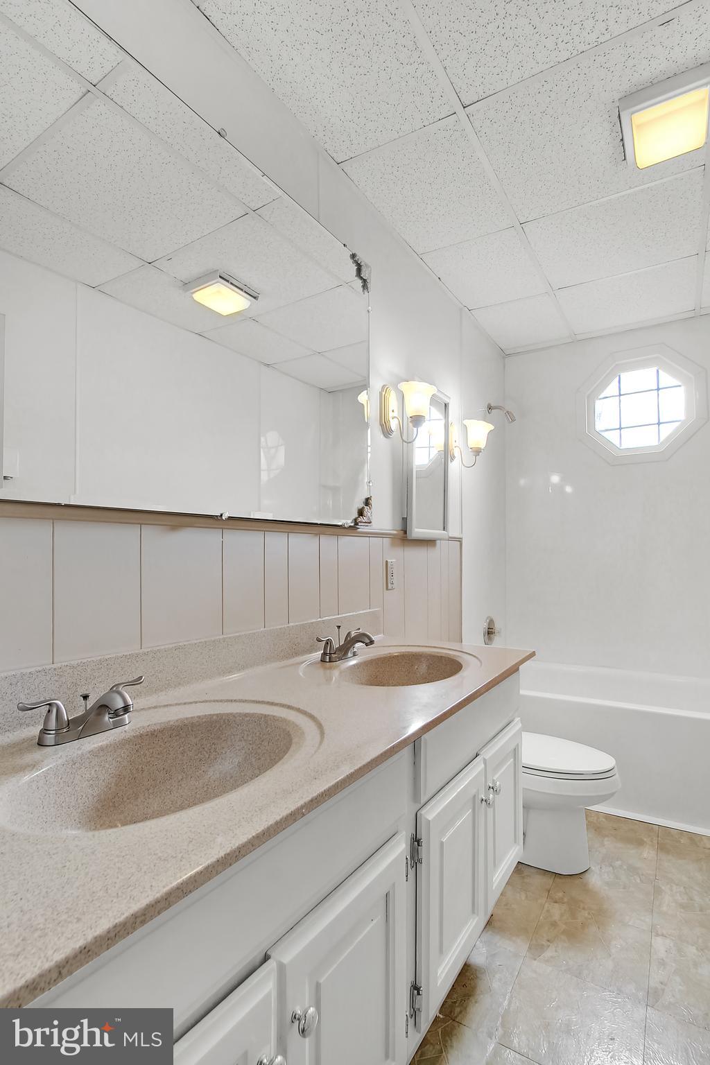 SOUTH HEIDELBERG - Residential