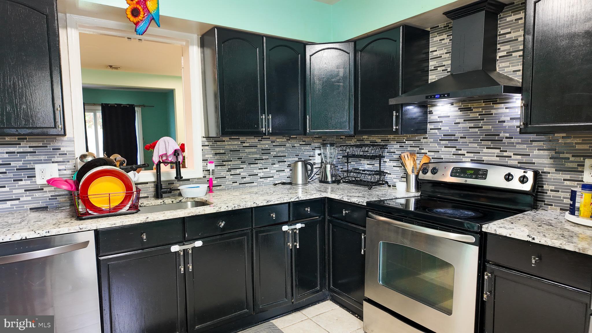 8402 TOWNE CREST COURT