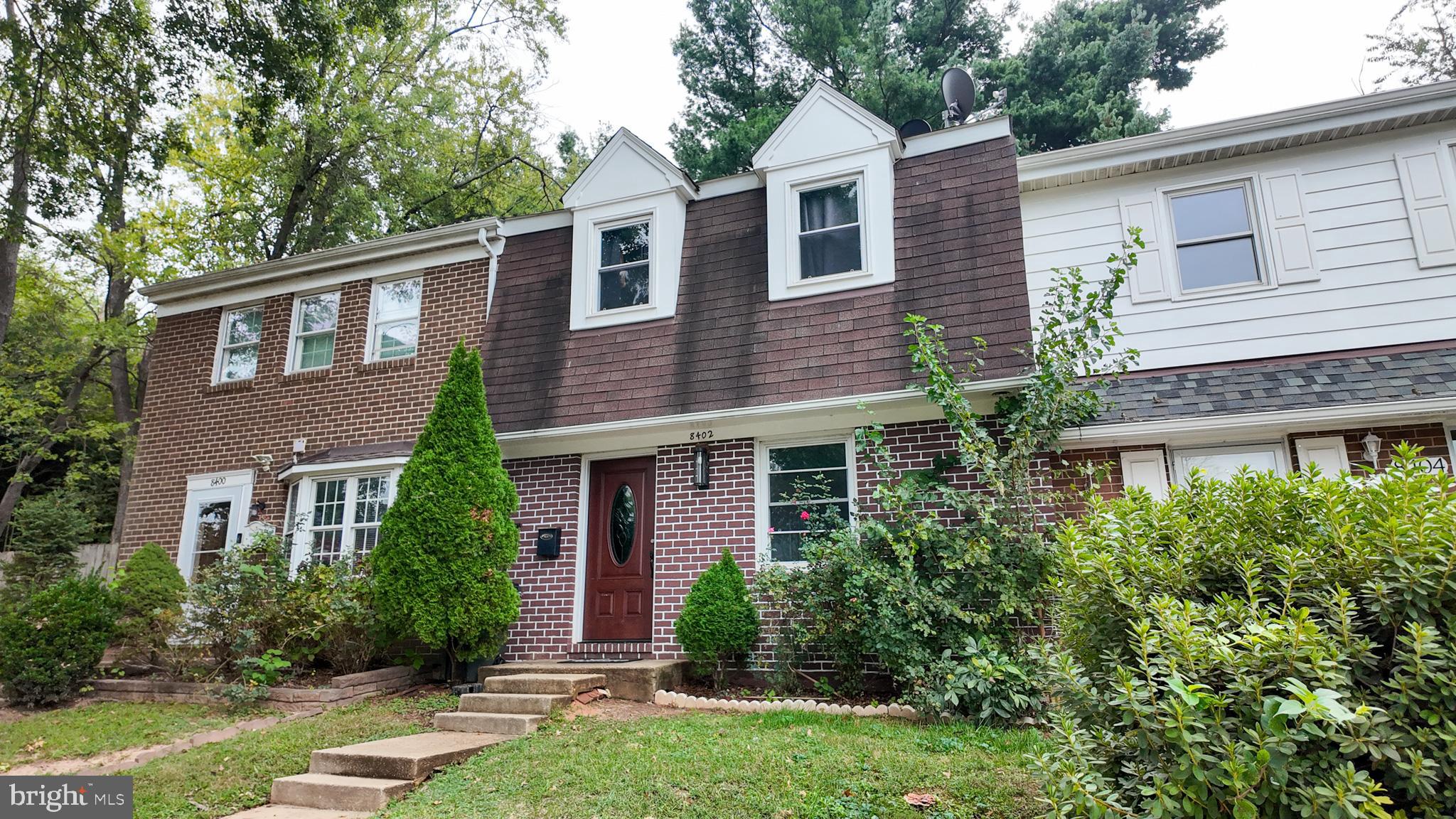 8402 TOWNE CREST COURT